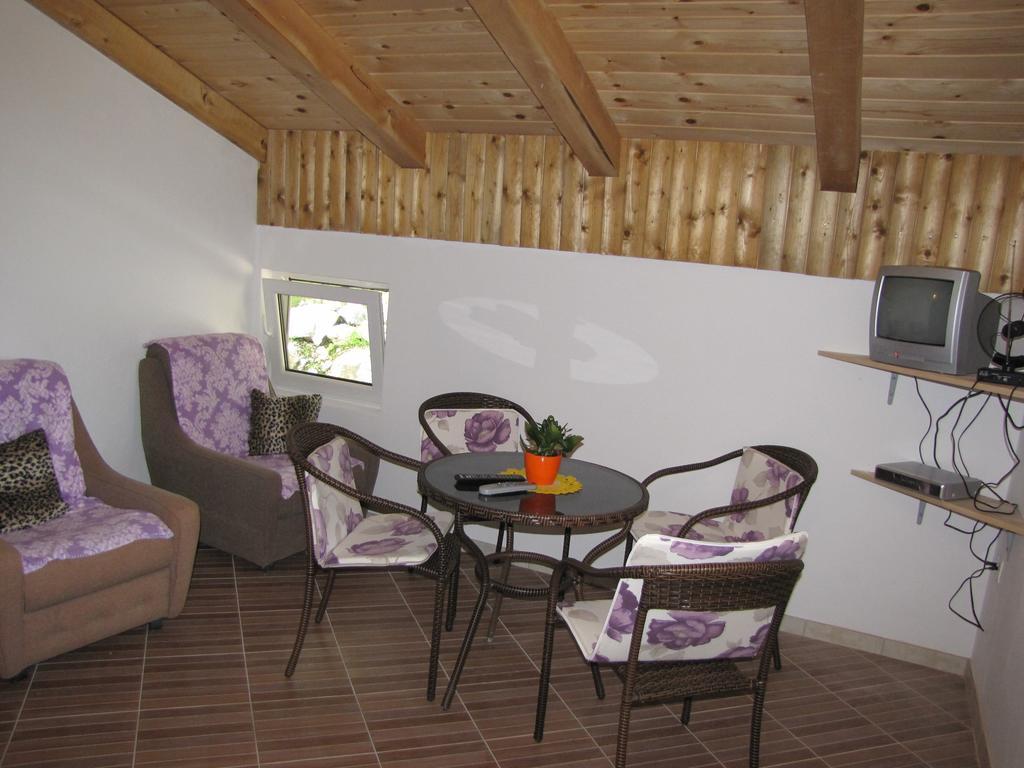 Kamp Rut Hostel โคบาริด ห้อง รูปภาพ