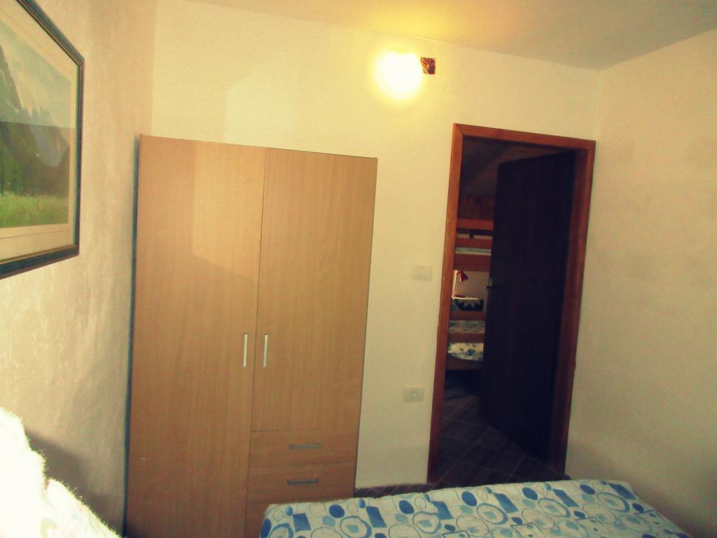 Kamp Rut Hostel โคบาริด ภายนอก รูปภาพ